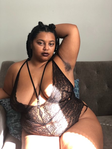 Qthefatmyth_ nice model galleries