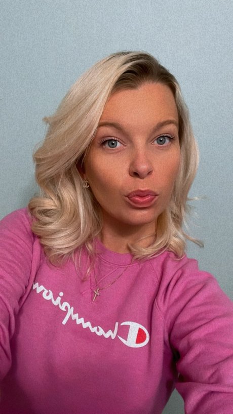 Sarah singleton model hd pictures