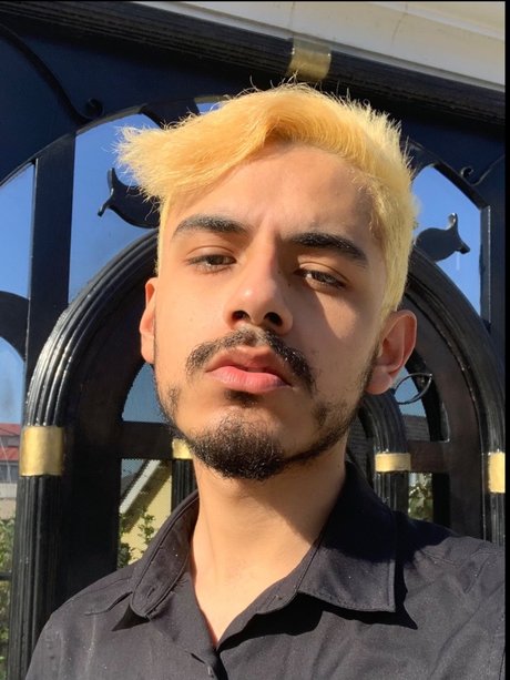 AndyKiro pornstar sex images