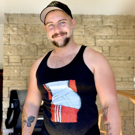 Pup Leo sex star archive