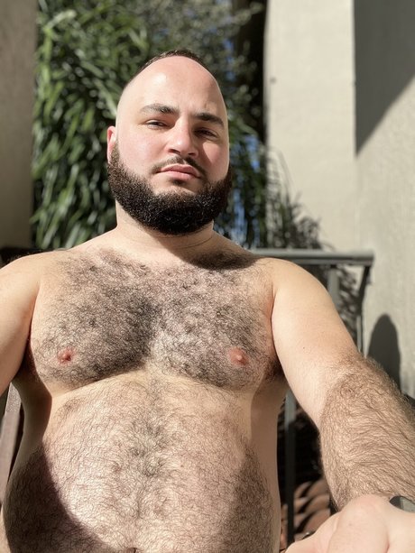 DeerockBear porn model pictures