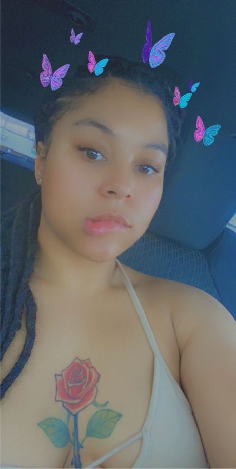 Dee Lynn hd actress picture