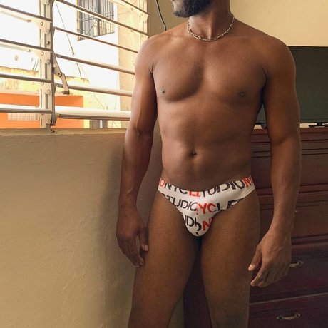 Dominicandarkmeatrd star top archive