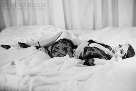 Dolly Debutante model art images