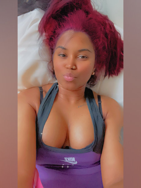 Queen Mar xxx model pictures