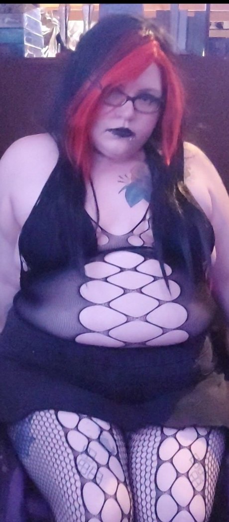 Queenicebitch beautiful pornstar pics