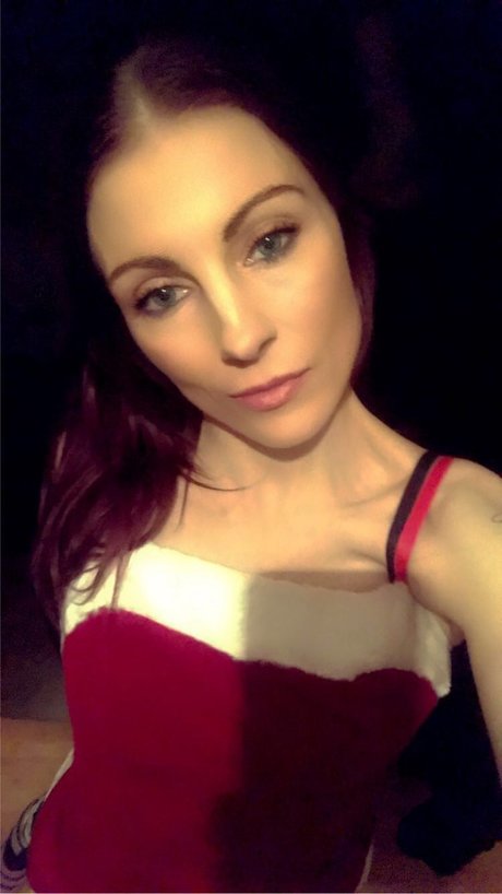 Queen79 star exclusive pic