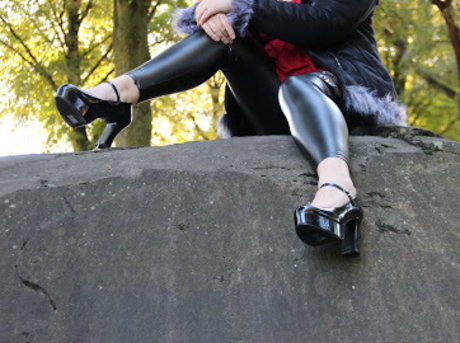 Queen FaeV pornstar adult img