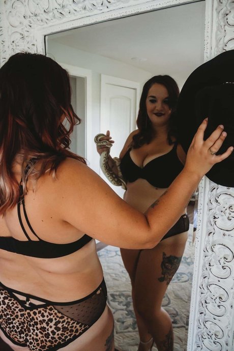 Brittney Ann Lassiter sex model photo