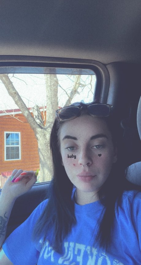 Baby Dess_ beautiful pornstar picture