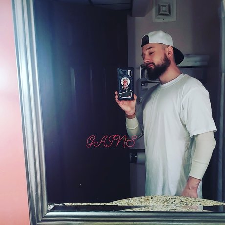 Drewsky88 pornstar high quality picture