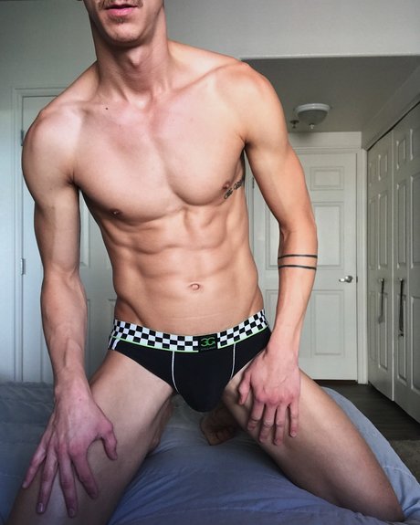 Salty Twunk pornographic model img