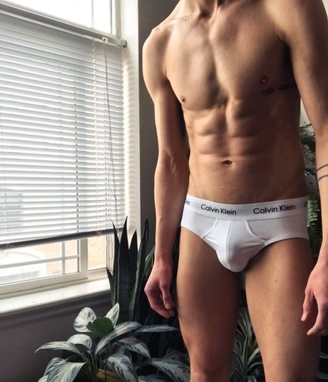 Salty Twunk pornstar nudes photos