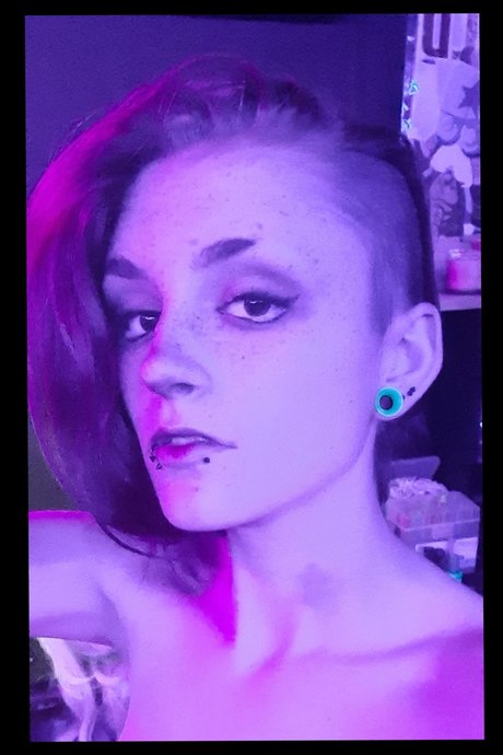 Rainy Kitten free actress archive