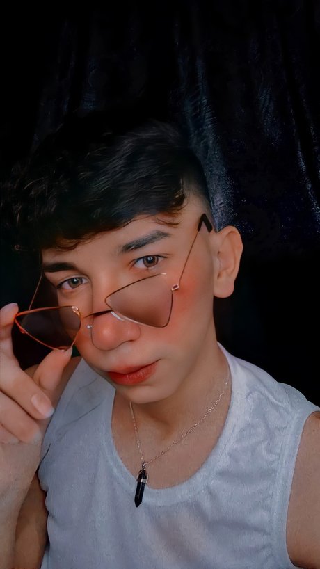 Edixon Manzabe pornstar free image