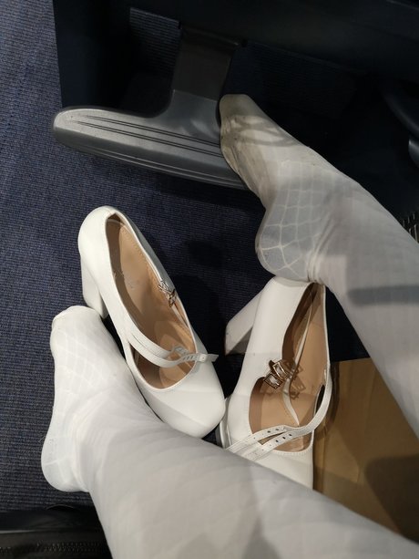 Feet Miss Chiara_ naked model img