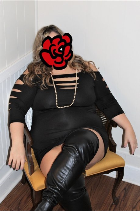 Raven DeVille s Teaser Page pornstar sex pics