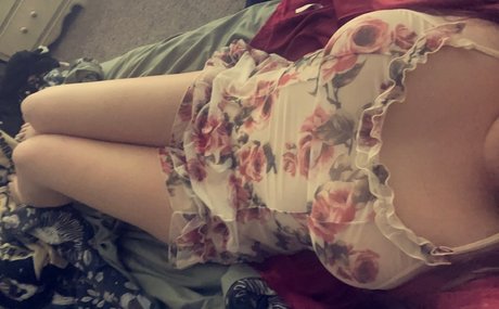 Emi Baby model nude pics