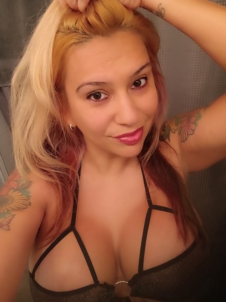 brunette onlyfans perfect picture