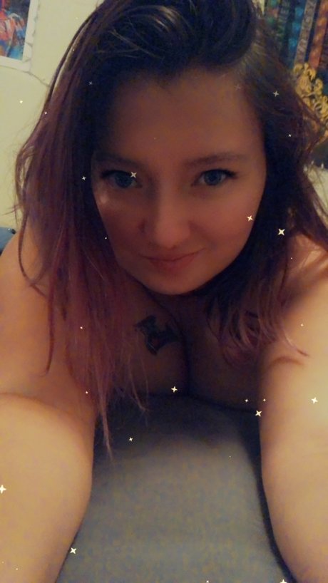 RandomKitty model nice photo