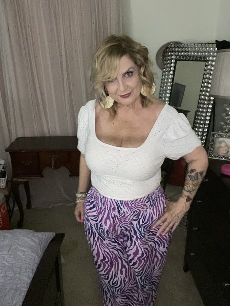 Ranay model pretty galleries