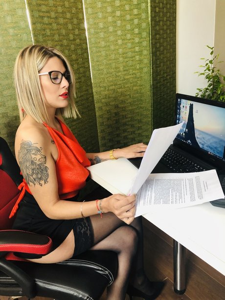 Natyniklos2 nice pornstar img