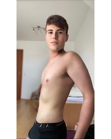 renatopirin perfect star pics