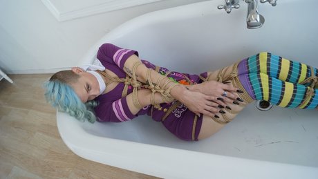 Reilly Nelson erotic actress photo