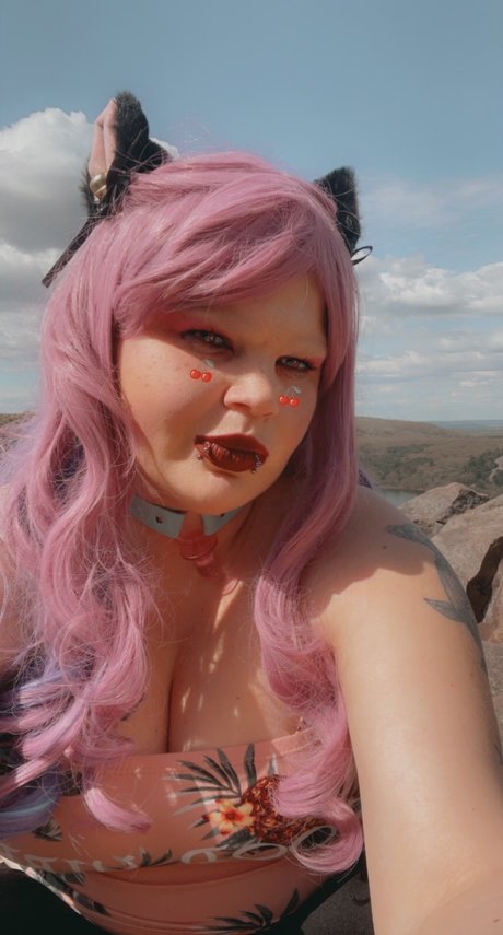 LyriaRayne perfect actress photos