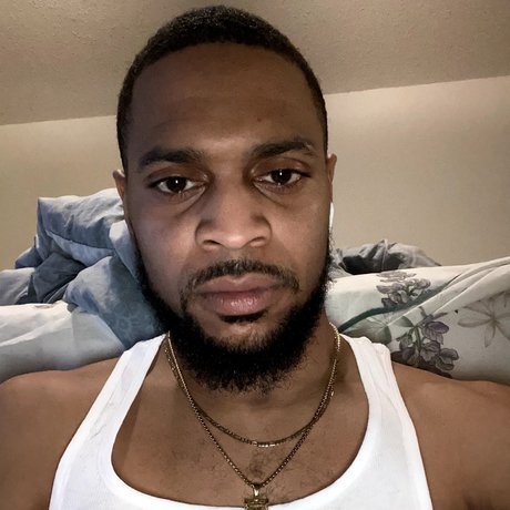 Longstickready sexy model photo