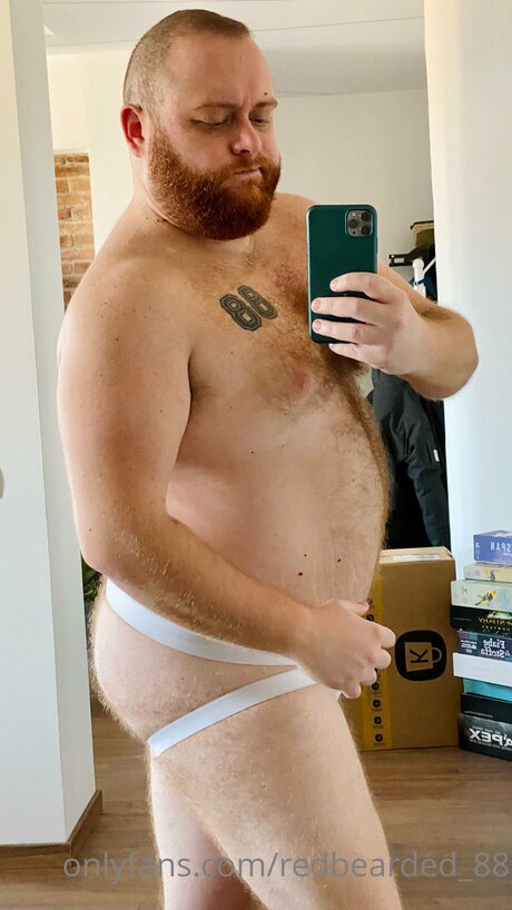 RedBearded nudes actress pic
