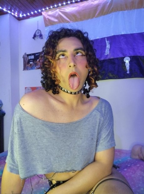 u88173359 model top images