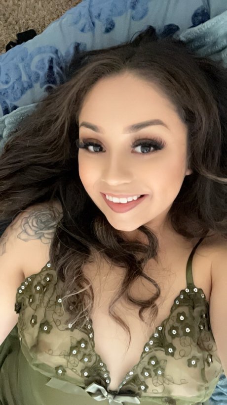 Mac Rose top model image