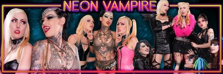 RobinCoffins model beautiful pic