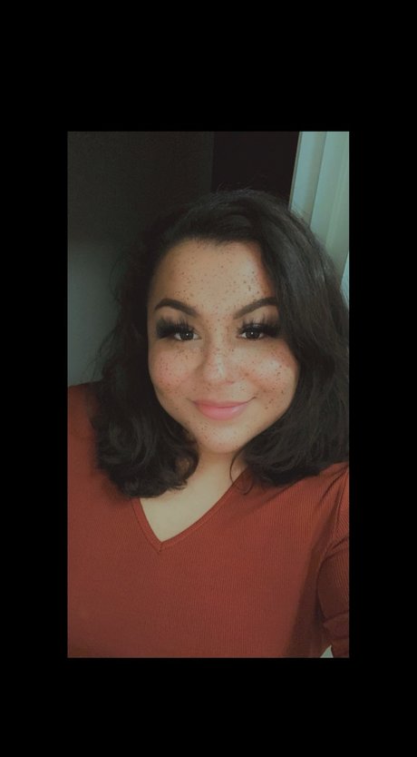 Sunny Bunny exclusive pornstar image