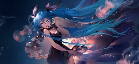 RinaMae pornstar top picture