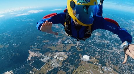 Riley Bell star top images