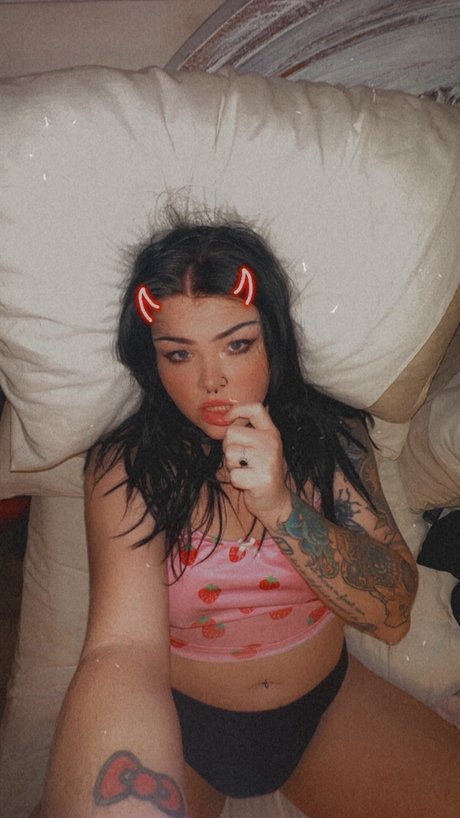 Midoribabes naked actress image