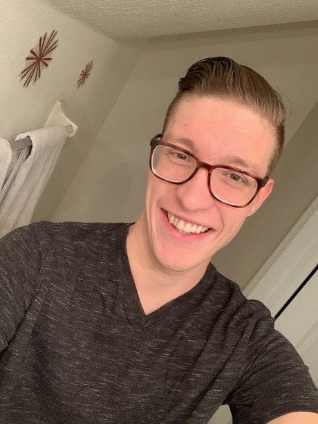 Robby K nude actress images