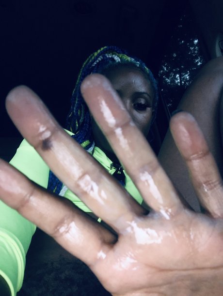 Queen2x star xxx image