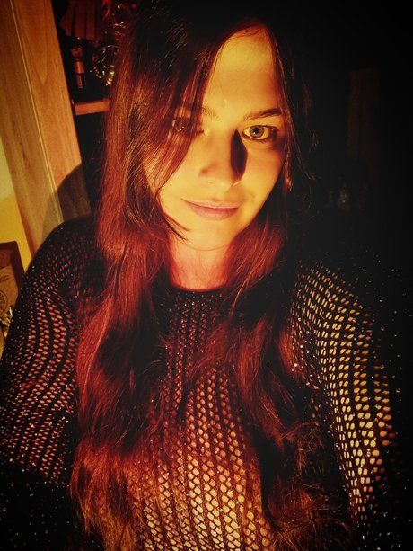 Roxxie Taylor free pornstar galleries