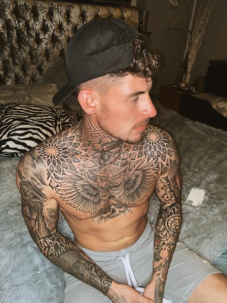 sam chaloner nudes actress gallery