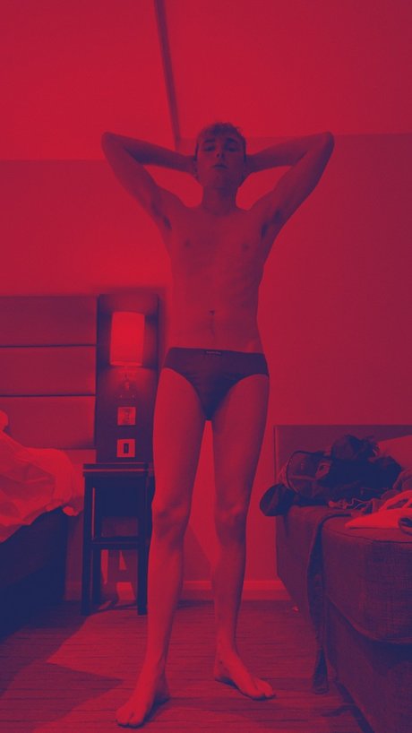 Sam Bell best star photo