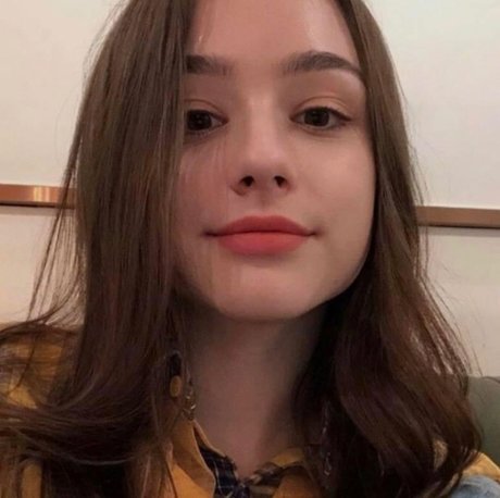 Dailana Loma high quality star pics