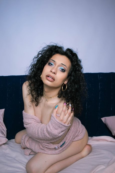 Sa Mantha SayTen model hd gallery