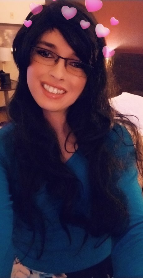 Samantha Marie art actress img