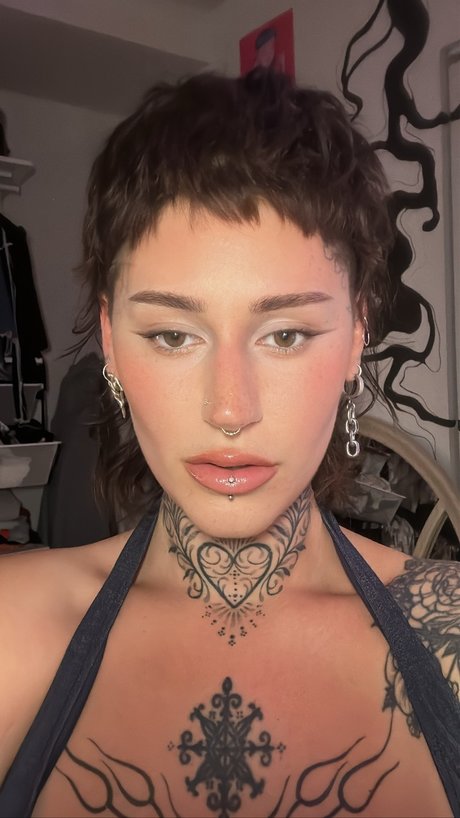 Salikaa pornstar nude gallery