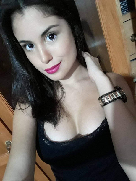 Sahori Geraldine pico campo pornographic model img