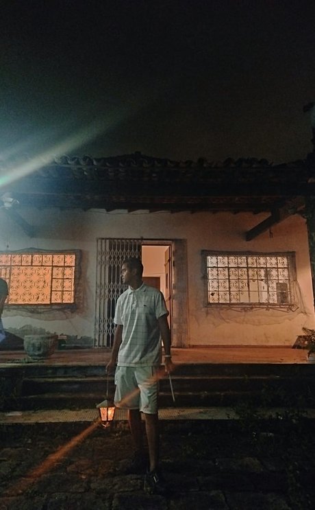 R Silva sexy actress pics