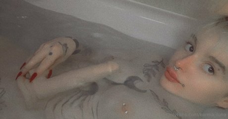 karma luna high quality model pics